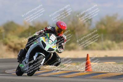 media/Nov-05-2022-SoCal Trackdays (Sat) [[f8d9b725ab]]/Turn 2 (1120am)/